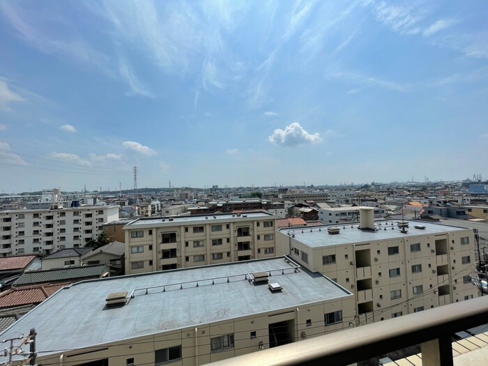 物件内観写真16　(室内からの展望)