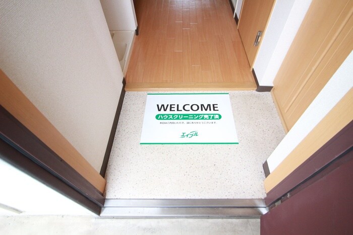 物件内観写真17　(玄関)