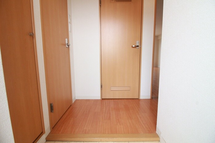 物件内観写真21　(廊下)