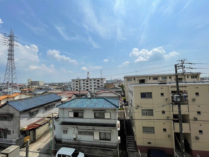 物件内観写真22　(室内からの展望)