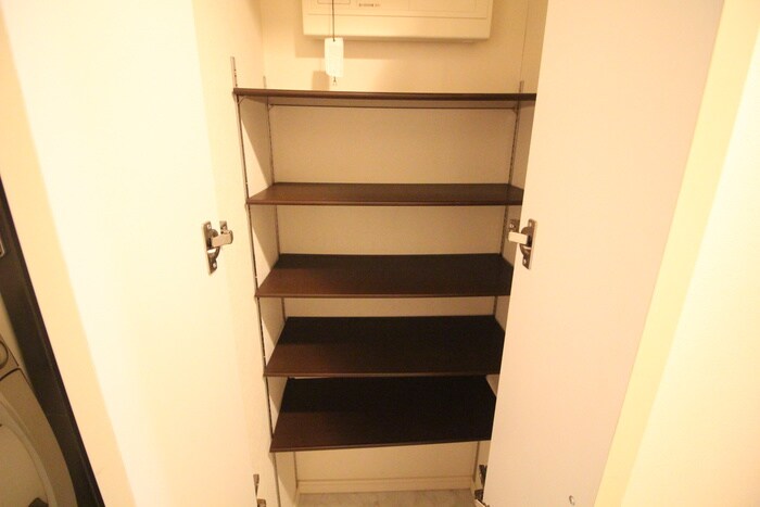 物件内観写真8　(靴箱)