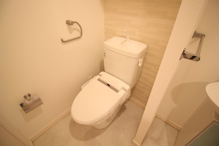 物件内観写真12　(トイレ)