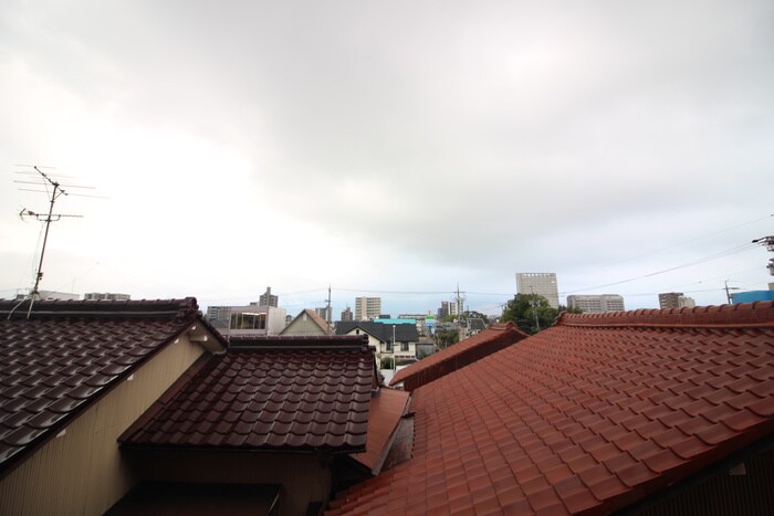 物件内観写真20　(室内からの展望)