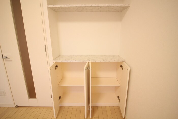 物件内観写真21　(収納)