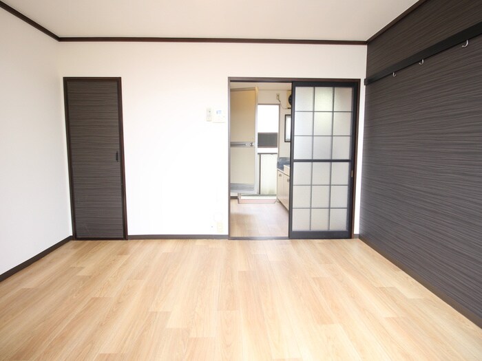 物件内観写真7　(居室)