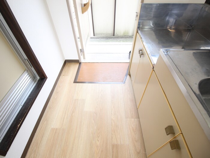 物件内観写真19　(玄関)