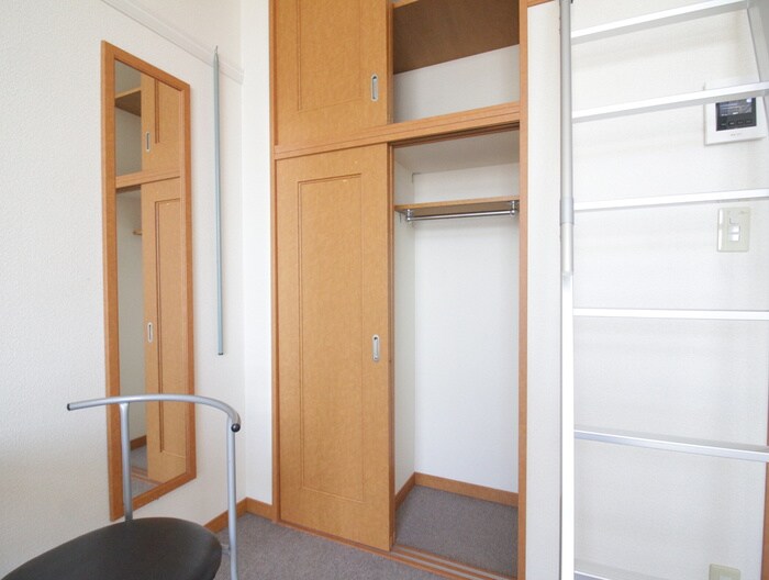 物件内観写真10　(収納)