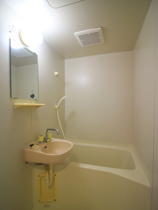 物件内観写真8　(バス／シャワールーム等)