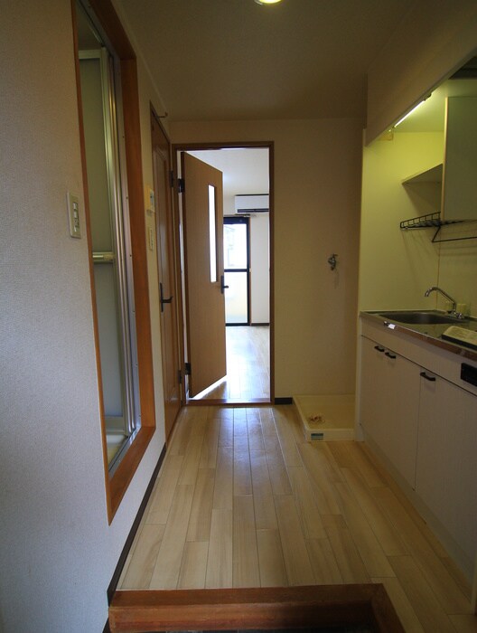 物件内観写真18　(廊下)