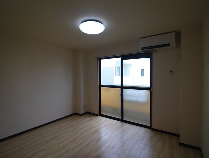 物件内観写真22　(居室)