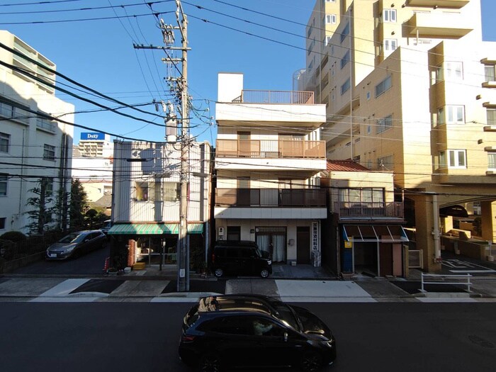 物件内観写真22　(室内からの展望)