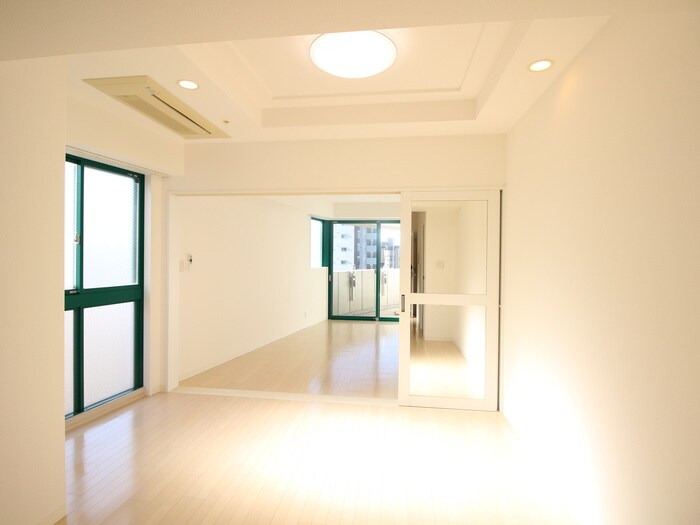 物件内観写真10　(内観写真)