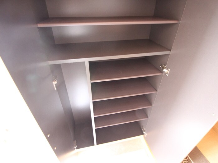 物件内観写真5　(靴箱)