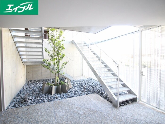 物件外観写真2　(その他)