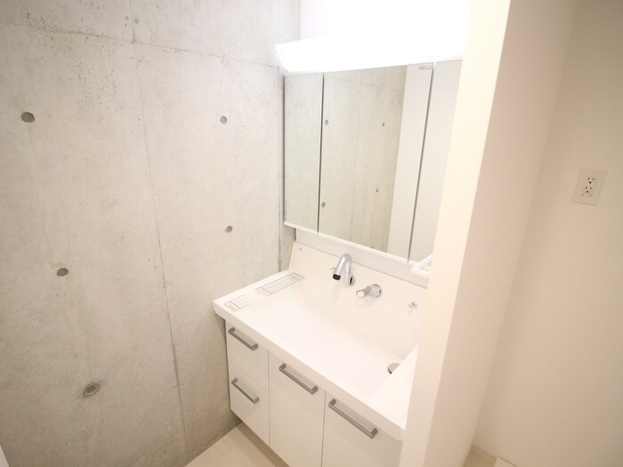 物件内観写真11　(洗面)