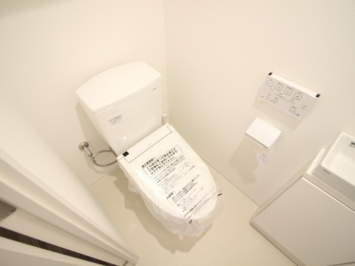 物件内観写真13　(トイレ)