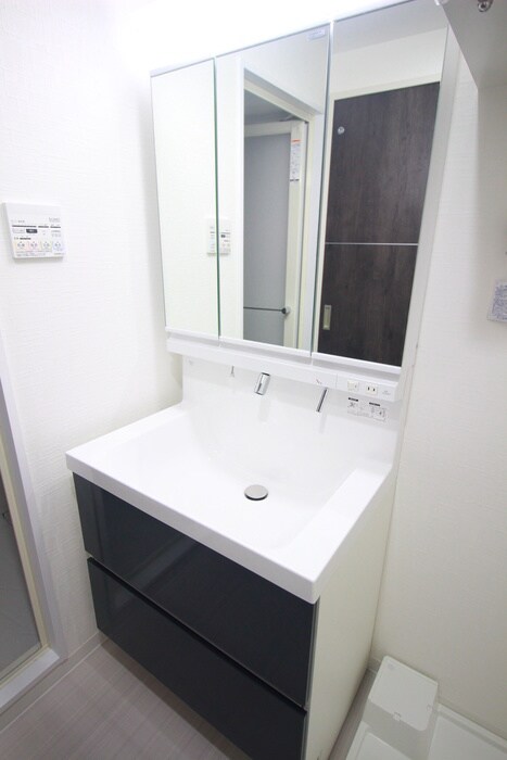 物件内観写真11　(洗面)