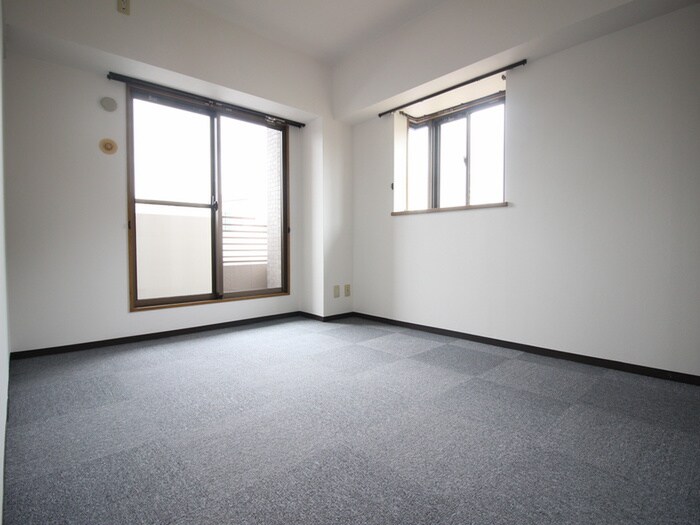 物件内観写真11　(居室)