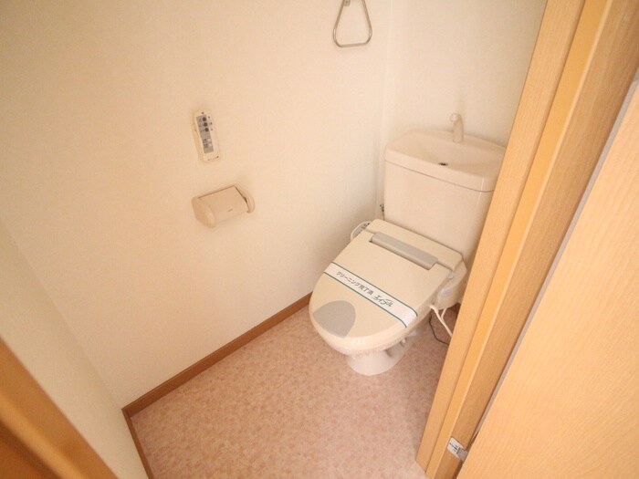 物件内観写真13　(トイレ)