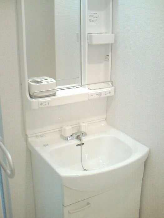 物件内観写真8　(洗面)