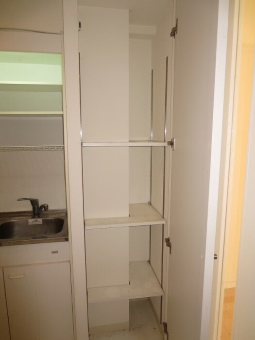 物件内観写真17　(収納)