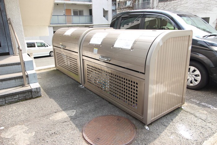 物件外観写真4　(建物設備)