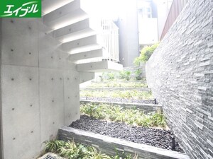 SPAZIO METALLO外観写真