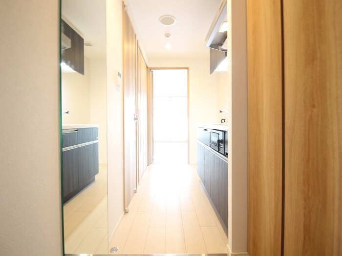 物件内観写真7　(玄関)