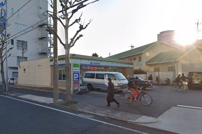 ファミリーマート名古屋新栄店