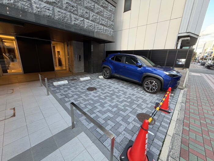 物件外観写真5　(駐車場)