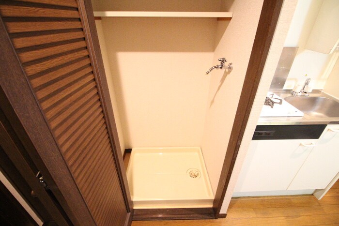 物件内観写真19　(洗濯機置場)