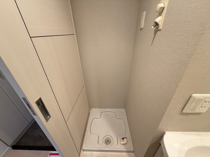 物件内観写真19　(洗濯機置場)