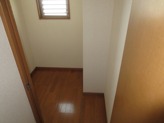 物件内観写真6　(居室)