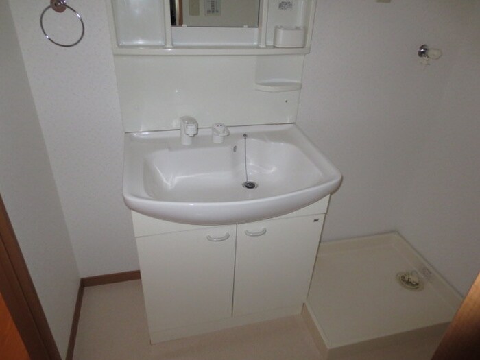 物件内観写真10　(洗面)