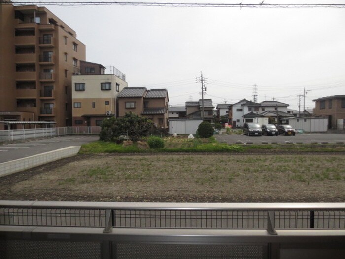 物件内観写真17　(室内からの展望)