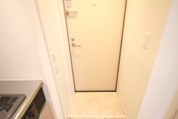 物件内観写真15　(玄関)