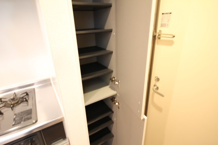 物件内観写真16　(靴箱)