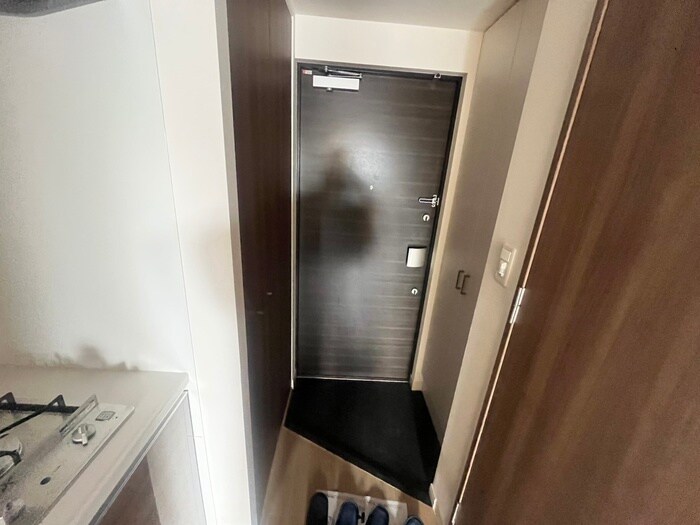 物件内観写真16　(玄関)