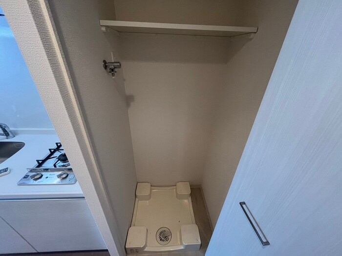 物件内観写真20　(洗濯機置場)