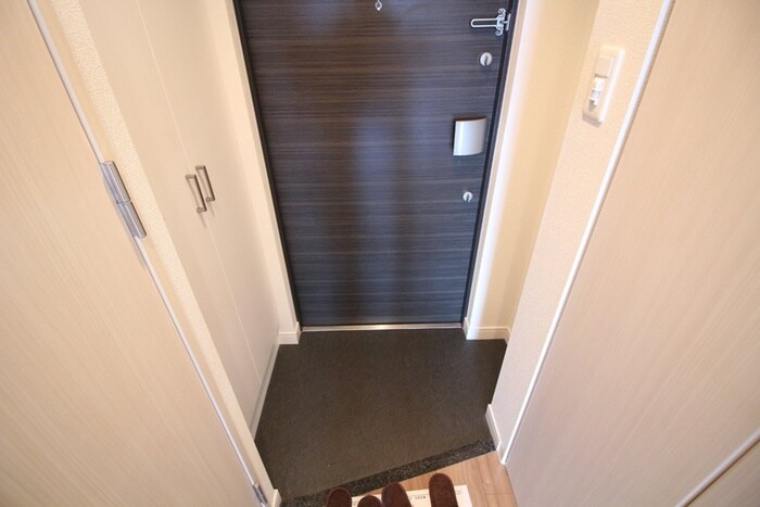 物件内観写真22　(玄関)