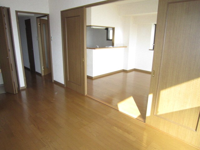 物件内観写真9　(居室)