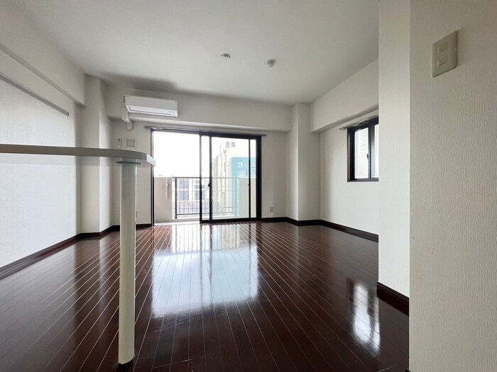 物件内観写真9　(居室)