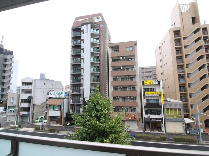 物件内観写真22　(室内からの展望)