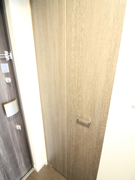 物件内観写真8　(靴箱)