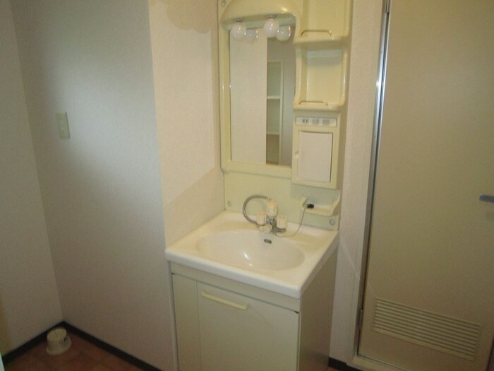 物件内観写真12　(洗面)