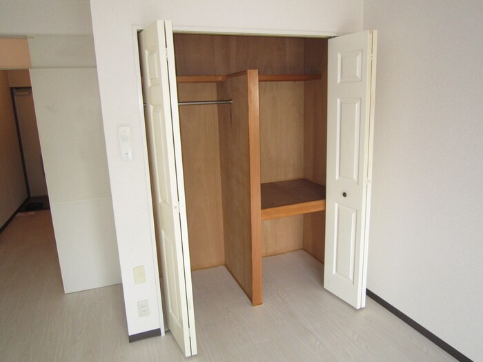 物件内観写真14　(収納)