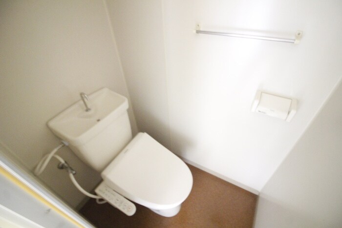 物件内観写真15　(トイレ)