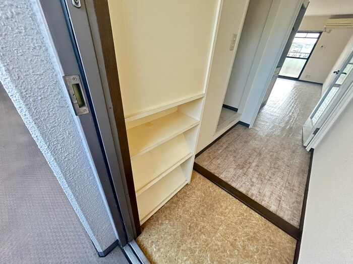 物件内観写真19　(靴箱)
