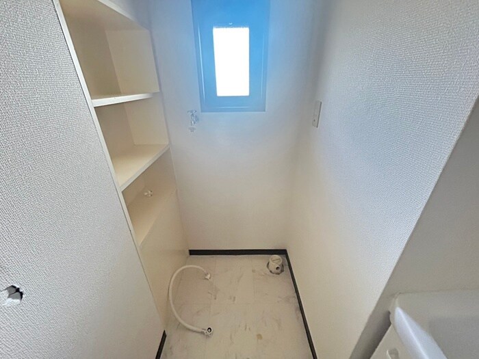 物件内観写真22　(洗濯機置場)
