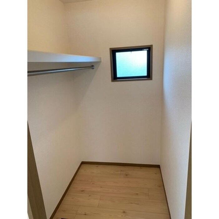 物件内観写真9　(収納)